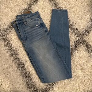 AE Super Hi Rise Dream Jean